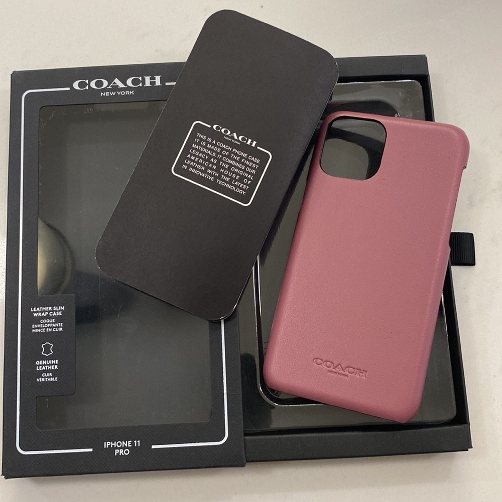 ✨NEW✨COACH IPHONE 11 PRO CASE - Picture 4 of 6